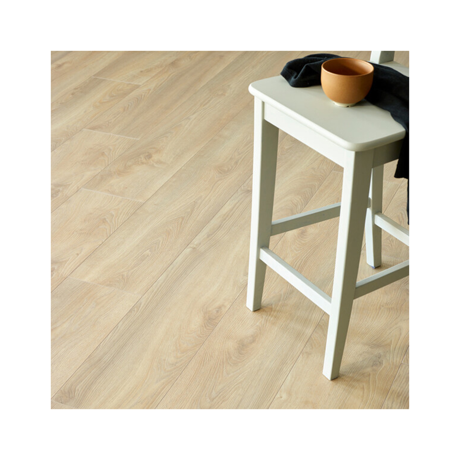 Moskus lys beige eik laminatgulv
