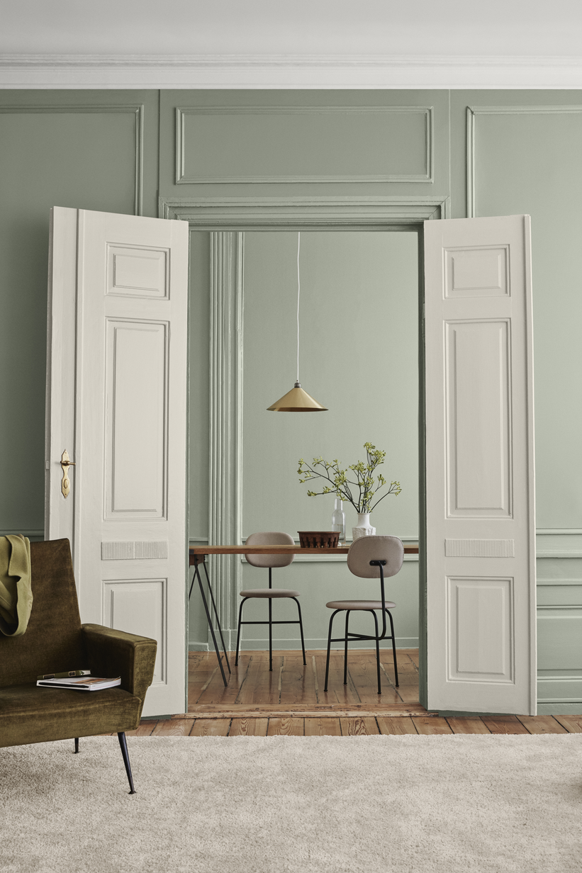 LADY_Supreme_Finish_15_7629_Antique_green_Door_12078_Comfort_Grey_Back_7628_Treasure.jpg