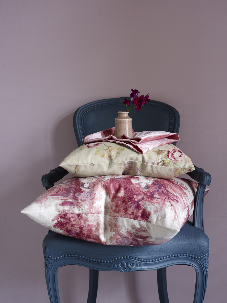 Myke Nyanser Blek Rose FR 1361-2.jpg
