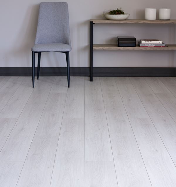 Kronotex Superior Advanced 3201 Trend White Laminatgulv
