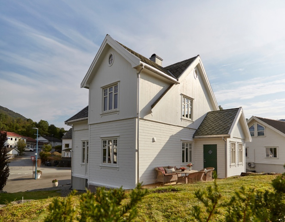 Et prisbelønt hjem med arv, historie og  moderne komfort – fylt med farger, mønstre  og kjærlighet til gamle ting.