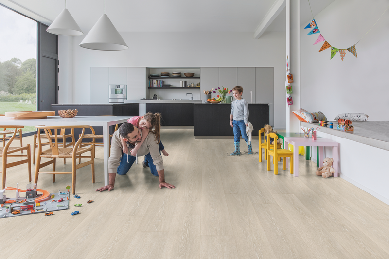 Quick-Step Majestic California Lysebeige Eik Laminatgulv