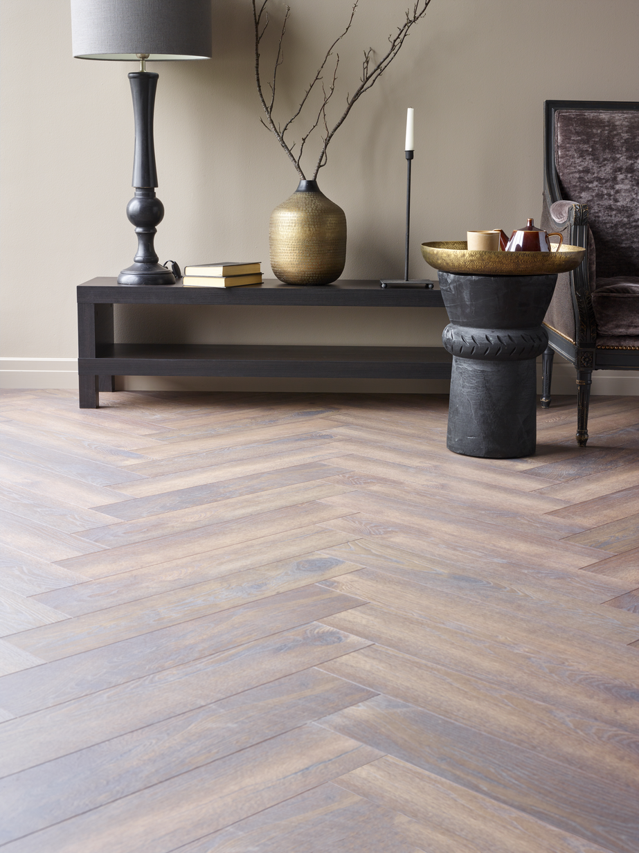 Kronotex Herringbone 4766 Calais Oak Laminatgulv
