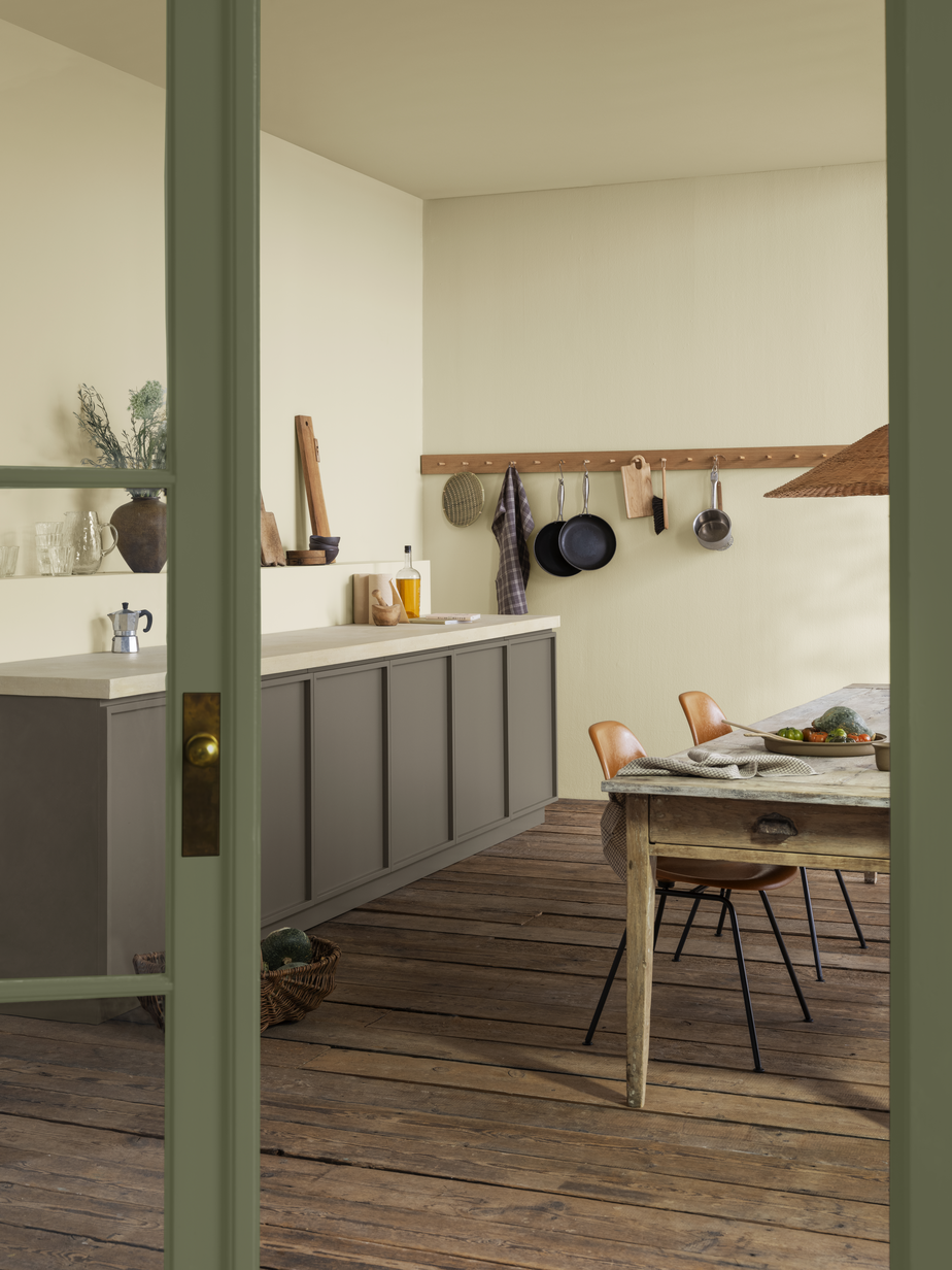 Jotun-LADY-vegg-1276-Soft-kjokkendorer-11012-Rustic-Brown-dor-8575-Natural-Green.jpg