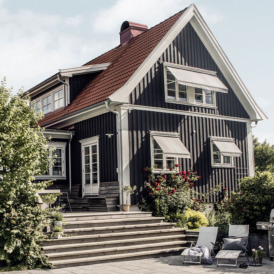 Grå husfasade